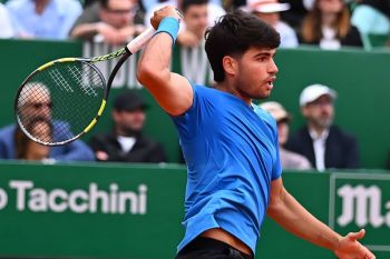 Alcaraz raih kemenangan telak saat kembali ke semifinal Monte-Carlo