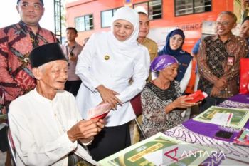 Bansos kurangi Jumlah keluarga miskin di Bangkalan