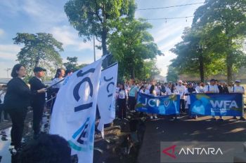 Anak-anak autis di Solo ikuti Walk For Autism 2026