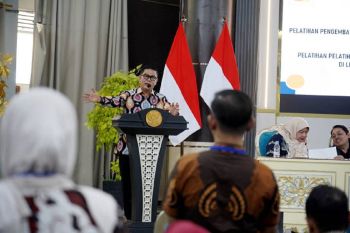 Pola pendidikan era digital dorong siswa berpikir kritis