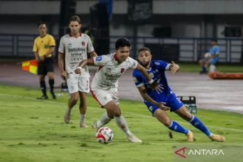 Super League  - Persib kokoh di puncak, tekuk Bali United 3-2