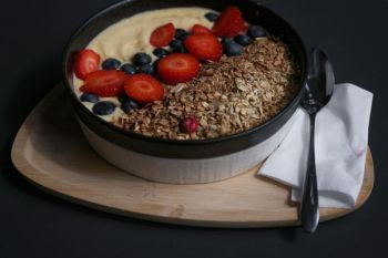 Cara konsumsi greek yoghurt agar hasilnya optimal bagi tubuh