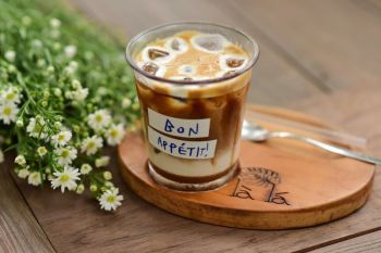 Waktu yang tepat untuk menyikat gigi cegah "stain" bagi pecinta kopi