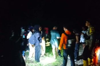 Tim SAR-gabungan evakuasi enam pendaki tersesat di Gunung Lamari Ampana