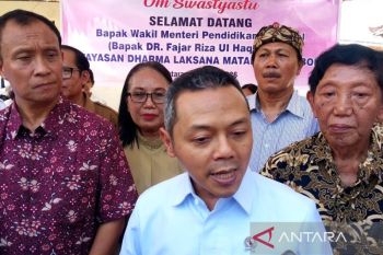 Wamendikdasmen: Pemerintah tak bedakan sekolah swasta dan negeri