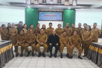 Pemkab Gumas latih aparatur desa gunakan aplikasi Prodeskel