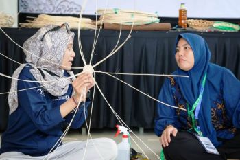 IKN lestarikan budaya anyam rotan dan ukir kayu Kalimantan