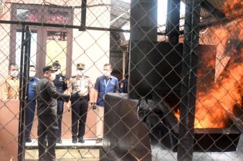 Karantina Kaltara Musnahkan 1,7 Ton Media Pembawa Tanpa Dokumen