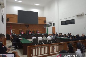 Peras WNA Rp2 M, tiga Jaksa Kejati Banten jalani sidang perdana