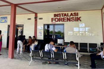 Polda Kepri selidiki kasus meninggalnya seorang polisi di mess Bintara