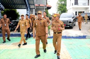 Bupati Barut ingatkan Dinas PUPR perkuat koordinasi dan bekerja sesuai prosedur