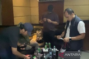 Polisi razia tempat hiburan malam di Pekanbaru, temukan 2 butir ekstasi