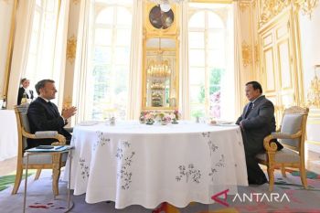 Prabowo-Macron talks in Paris focus on bilateral ties, global issues