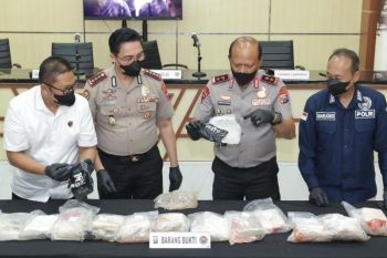 Polda Jatim uji lab temuan diduga narkotika 27,83 kg di Sumenep