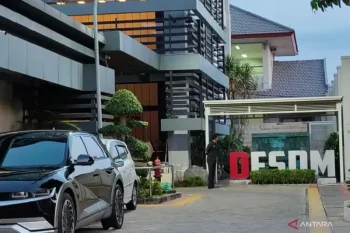 Kejati Jatim geledah kantor Dinas ESDM terkait dugaan kasus pungli