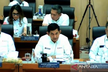 Hilirisasi, membangun nilai dari perut bumi sendiri