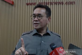 Mendag ajak masyarakat bawa tas belanja kurangi plastik