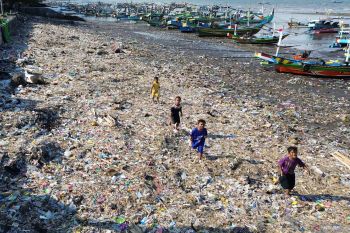 Upaya penanganan sampah masuk laut