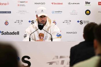 Alcaraz mundur dari Barcelona Open, segera mulai pemulihan cedera