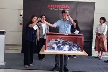 Servis mobil bawa pulang motor Honda, undian "Service Berhadiah Honda"