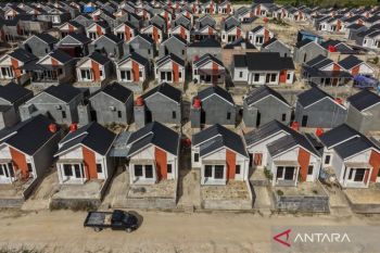 Indonesian minister stresses governance in housing programs