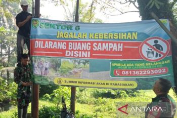 Satgas Citarum Harum memasang papan peringatan di DAS Cianjur