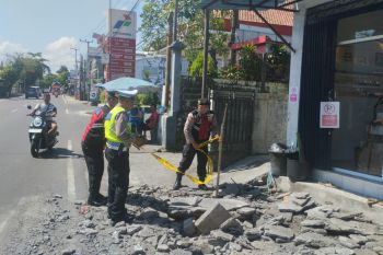 Polres Badung gelar olah TKP ledakan trotoar