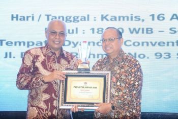 PWI Jatim beri penghargaan Edi Priyanto tokoh pegiat lingkungan