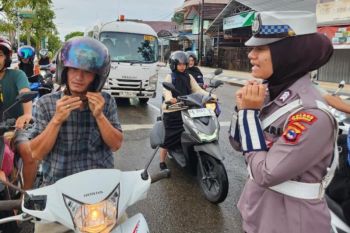 Satlantas Polres Tabalong edukasi pengguna jalan