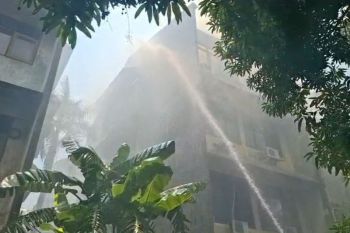 Kebakaran landa lantai empat Asrama Polri di Kalideres Jakbar