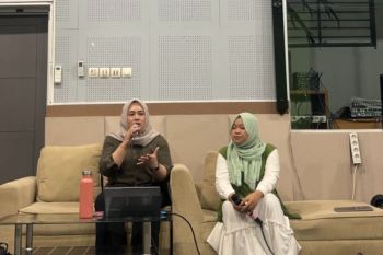 Prospect Institute bahas tren sustainability communicationpada kuliah umum FISIP UNS