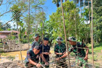 Buka keterisoliran warga, TNI bangun jembatan Garuda perintis di Aceh Tengah