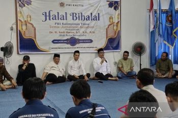 Walikota Samarinda edukasi jurnalis kenabian dalam halal bihalal PWI