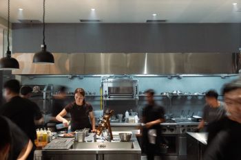 Naung Group hadirkan sensasi "Asian dining" lewat Senses di Surabaya