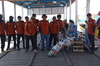 Dishub Kota Makassar pasang 40 lampu solar cell di wilayah kepulauan