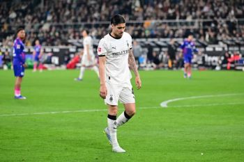Kevin Diks cedera, Gladbach gagal menang