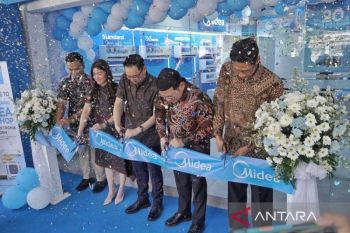 Midea resmikan pro shop pertama di Sragen