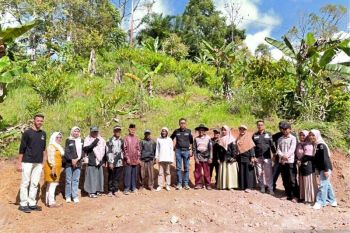 Pemkot Solok cek kesiapan lahan pembangunan rumah terdampak bencana