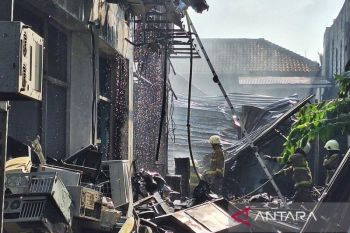 75 personel padamkan kebakaran di Gedung D Kemendagri Jaksel