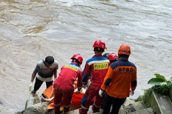 Mayat pria tanpa identitas ditemukan di Kali Ciliwung Jagakarsa
