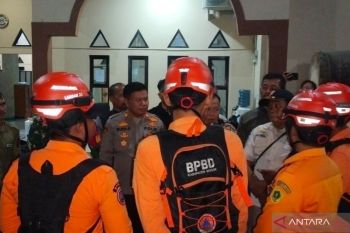 Pemkab Bogor evakuasi warga terdampak banjir di Cigudeg pada Sabtu malam