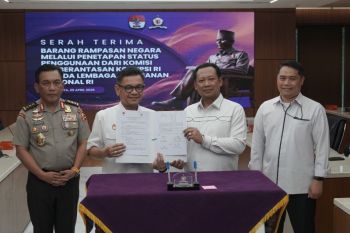 KPK menyerahkan dua unit apartemen rampasan negara kepada Lemhannas