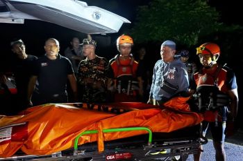 SAR evakuasi jenazah tanpa identitas di Pantai Savaya
