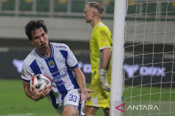 Hasil BRI Super League: Thom Haye cetak gol, Persib Bandung ditahan imbang Dewa United Banten FC 2-2
