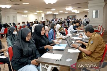 Optimalisasi bantuan biaya, Pemkot Surabaya sisir pemuda belum kuliah