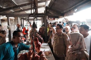 Pemkab Banyuasin dan BPOM pastikan stok pangan di Pasar Kenten Azhar