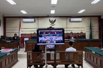 Dua terdakwa korupsi SKTM RSUD Tulungagung dituntut lima tahun penjara