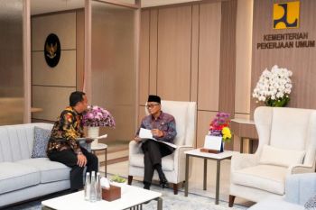 Gubernur Sulsel temui Menteri PU usulkan bangun Jembatan Barombong
