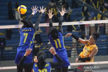 Jakarta Popsivo mengalahkan Jakarta Electric PLN