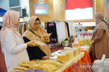 Dharma Wanita Persatuan UNAND adakan bazar Ramadhan